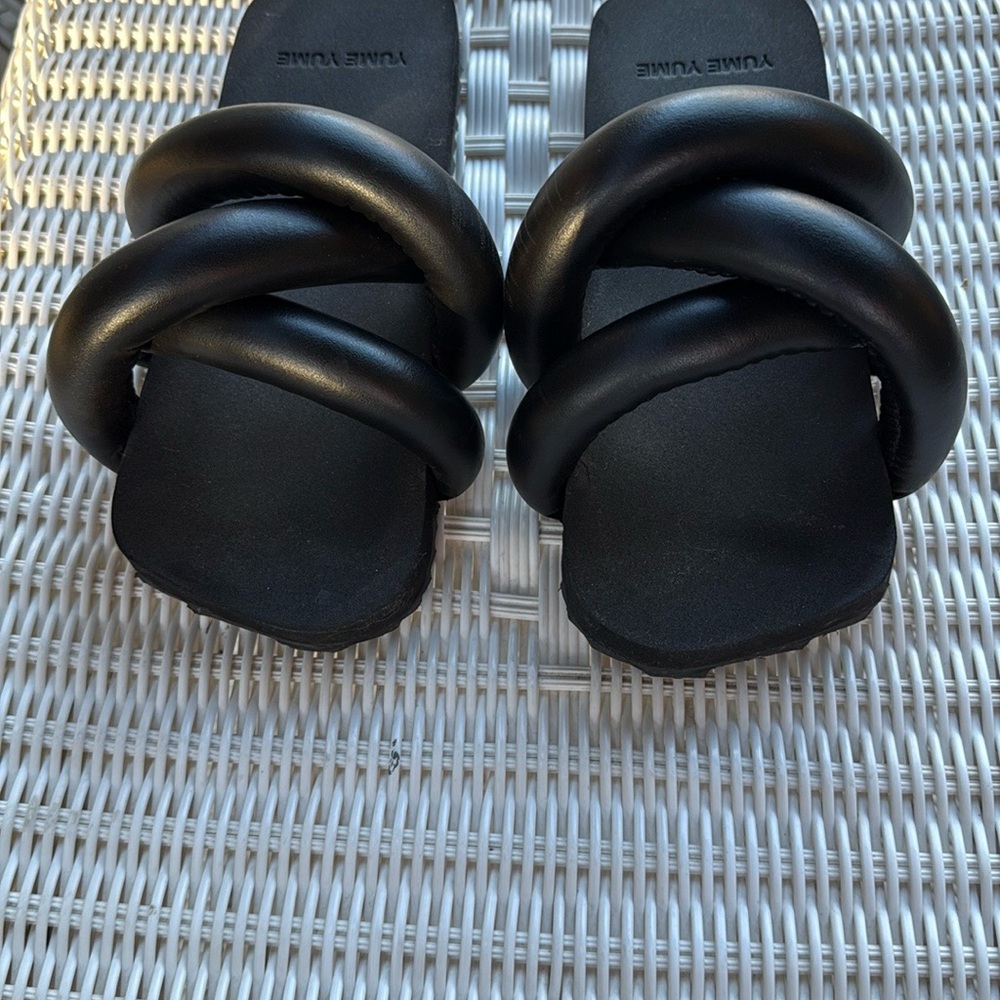 Stylish Black Twisted Slide Sandals